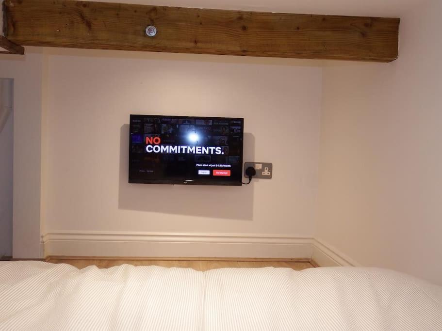 Newly Renovated Stunning Warehouse Apartment 伯恩茅斯 外观 照片